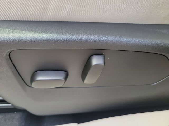 Certified 2023 Buick Envision Avenir FWD image 22