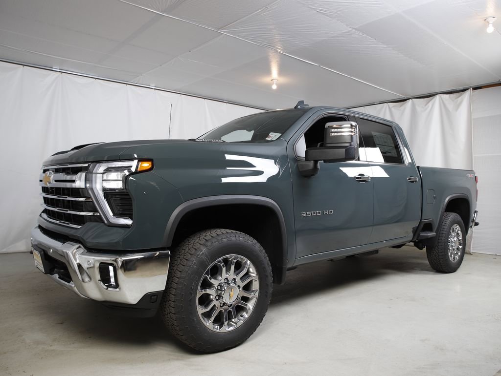 New 2026 Chevrolet Silverado 3500 LTZ w/ LTZ Premium Package image 29