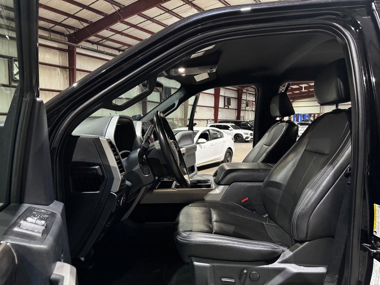 Used 2022 Ford F250 Lariat w/ Lariat Ultimate Package image 13