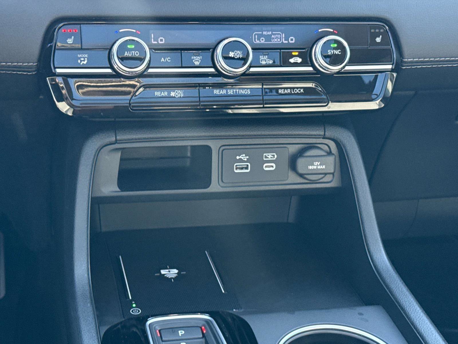 Used 2025 Honda Pilot Touring image 19