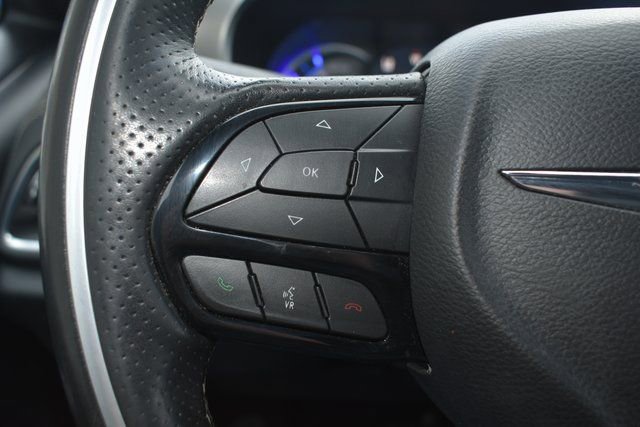 Used 2021 Chrysler Pacifica Limited w/ S Appearance Package image 20