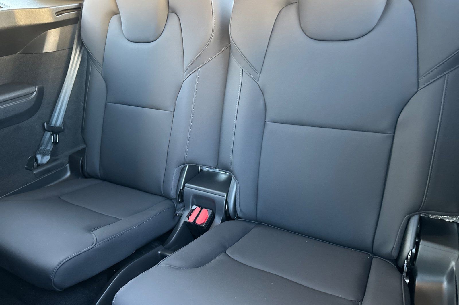 New 2026 Volvo XC90 B5 Plus w/ Protection Package image 17