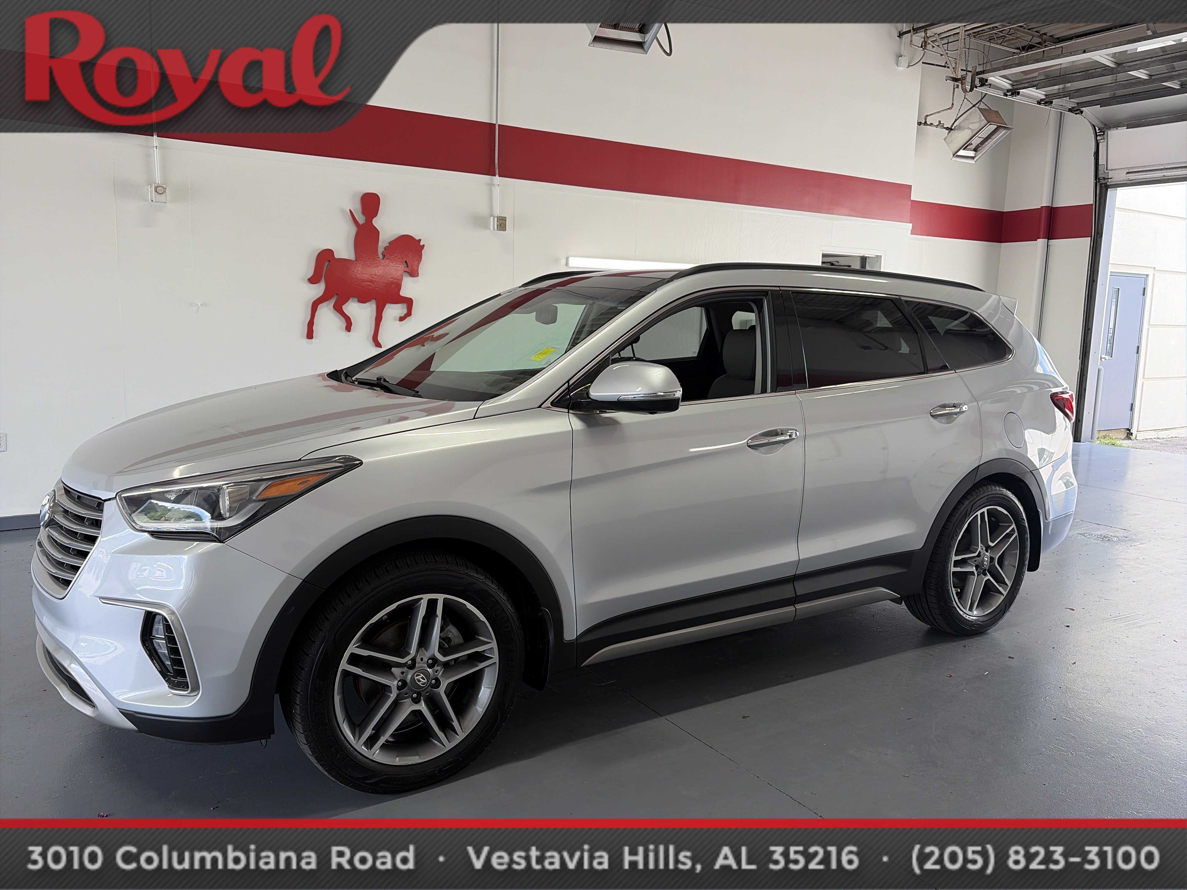 Used 2017 Hyundai Santa Fe Limited FWD image 1