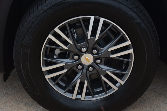 New 2026 Chevrolet Traverse LT w/ Driver Confidence Package FWD image 10