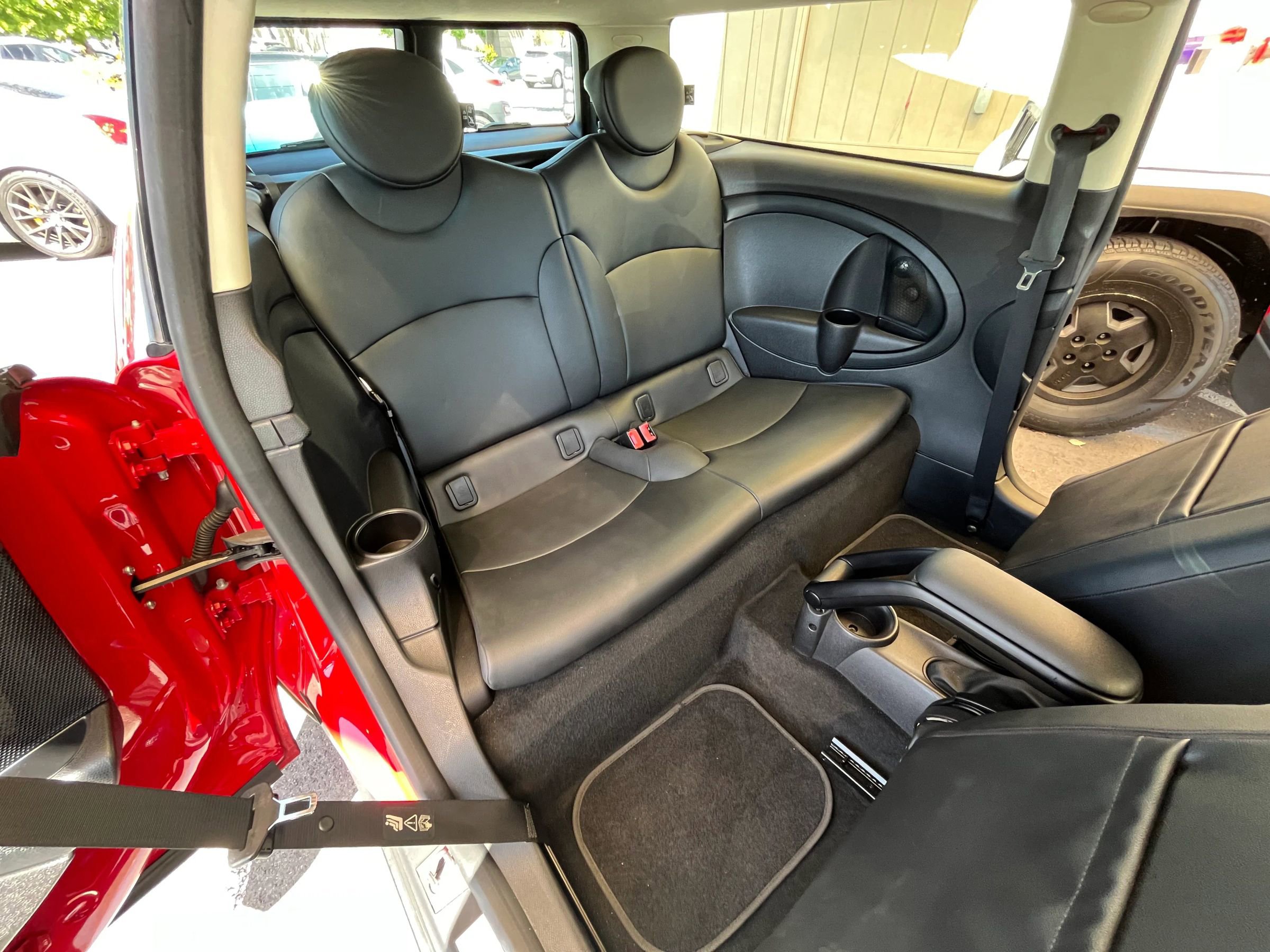 Used 2011 MINI Cooper Clubman image 15