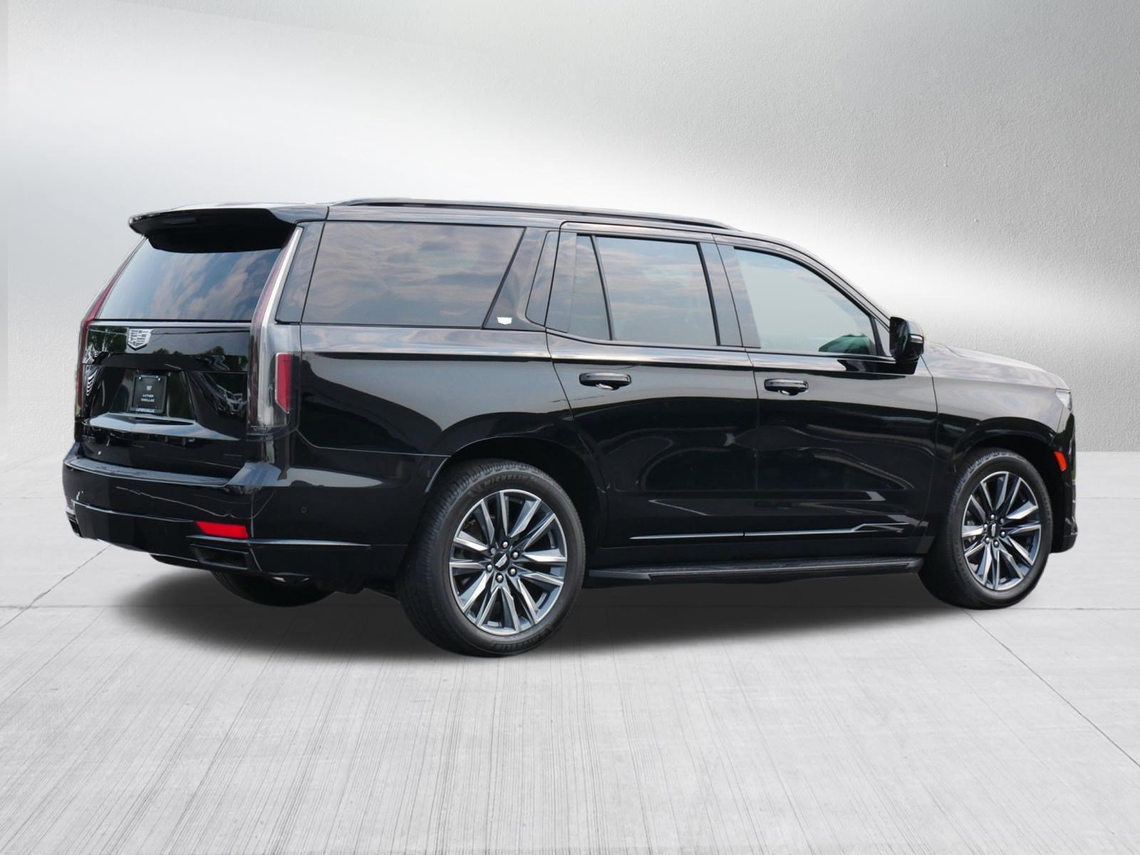 Used 2022 Cadillac Escalade Sport w/ LPO, ONYX Package AWD/4WD image 7