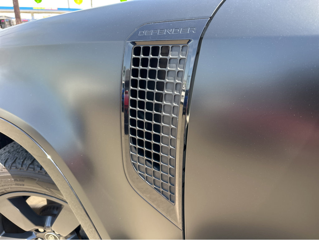 Used 2022 Land Rover Defender 110 X-Dynamic HSE image 42