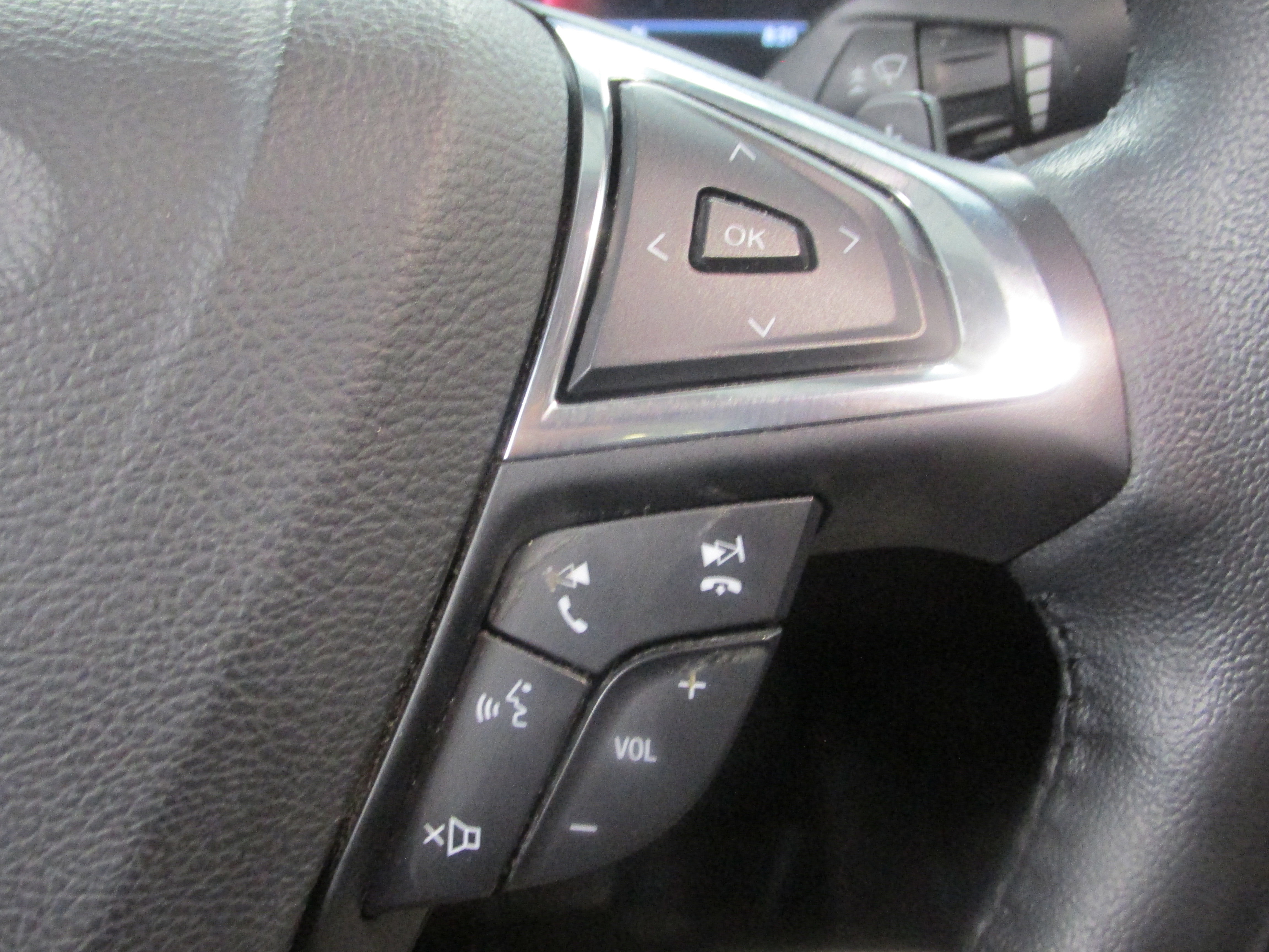 Used 2018 Ford Fusion SE w/ Equipment Group 201A FWD image 33
