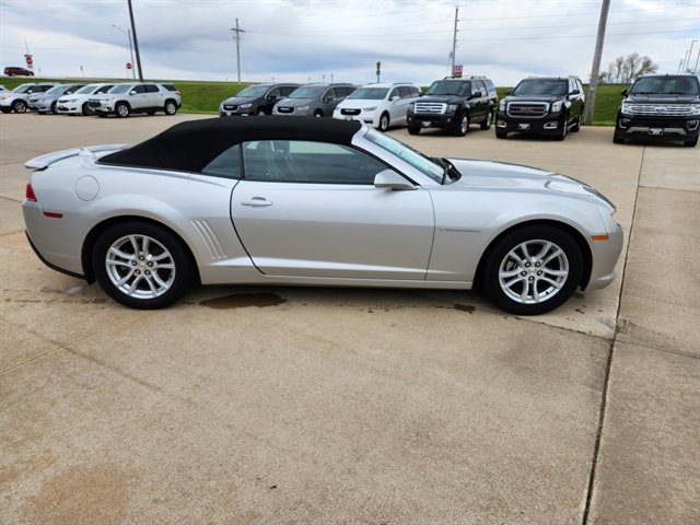 Used 2015 Chevrolet Camaro LT image 2