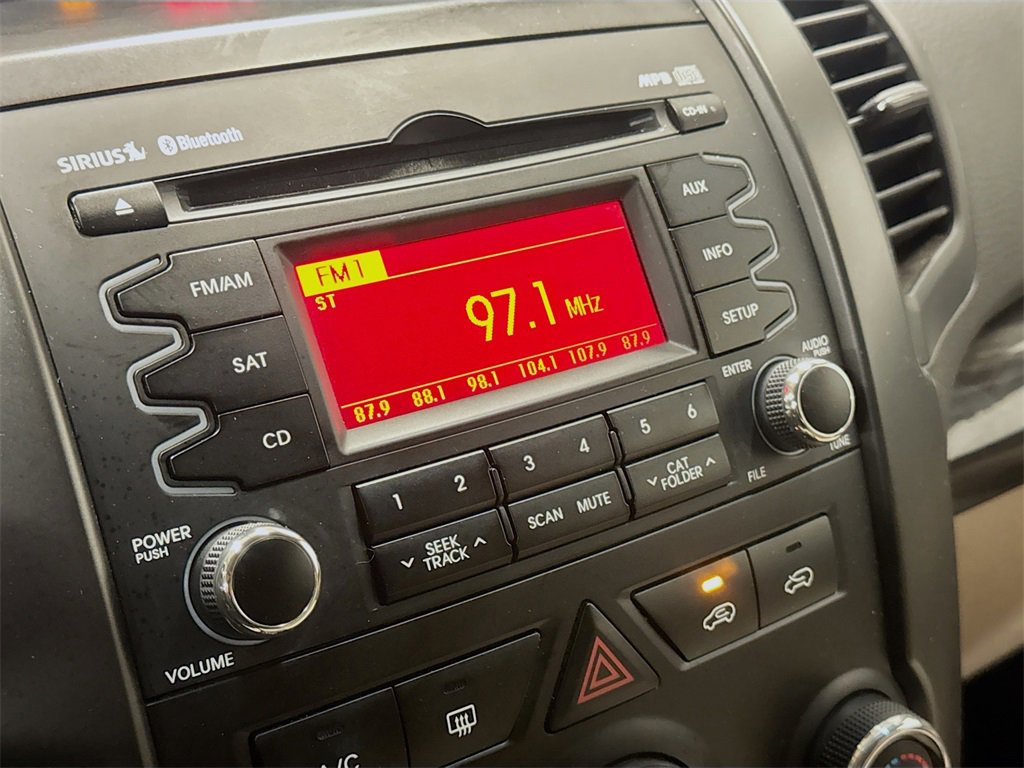 Used 2012 Kia Sorento LX w/ Convenience Pkg image 17