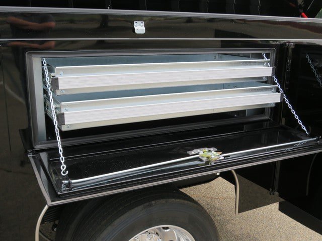 New 2023 RAM 5500 Tradesman w/ Chrome Appearance Group RWD image 15