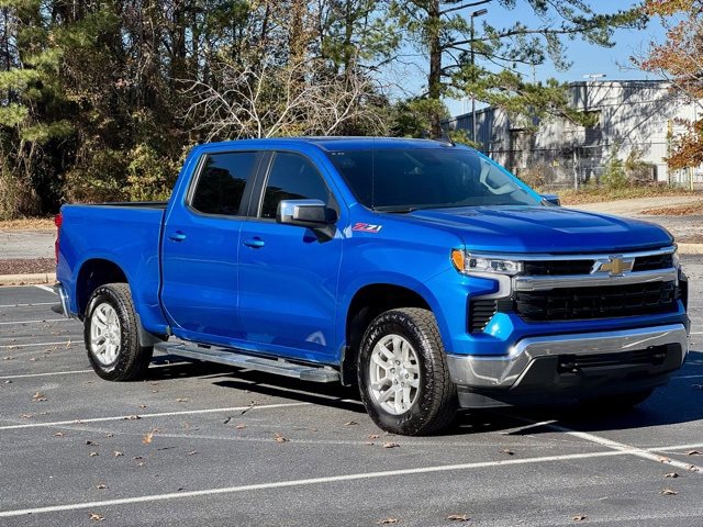 Used 2024 Chevrolet Silverado 1500 LT w/ Z71 Off-Road Package image 11