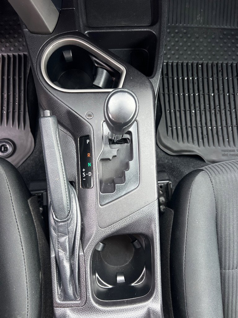 Used 2018 Toyota RAV4 LE image 33