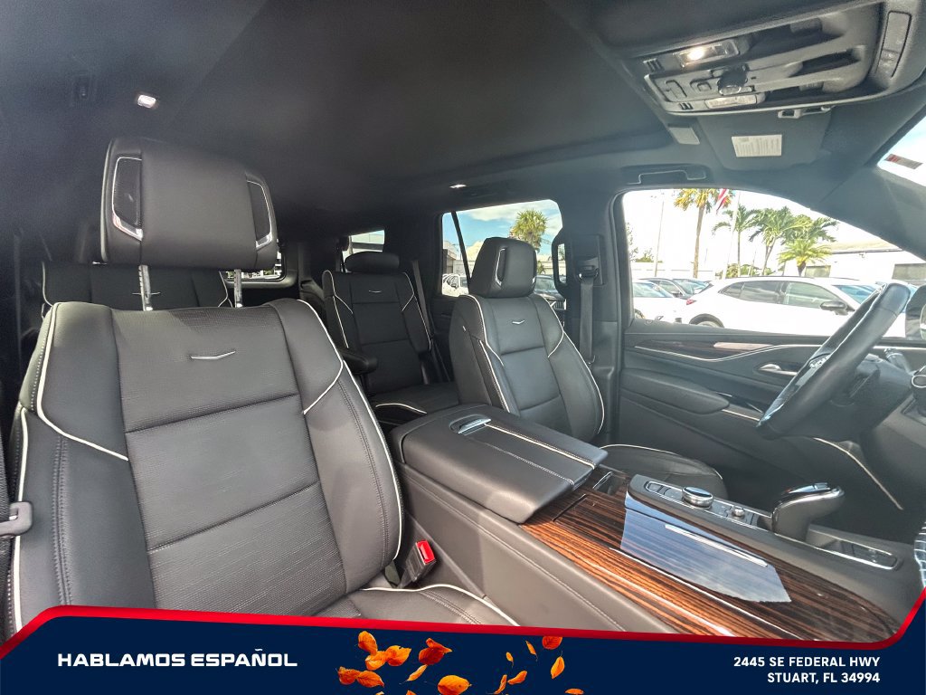 Used 2023 Cadillac Escalade Premium Luxury w/ LPO, Radiant Package AWD/4WD image 17
