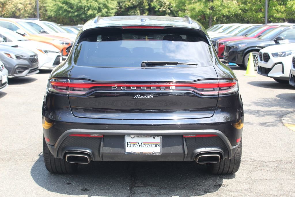 Used 2022 Porsche Macan AWD/4WD image 7