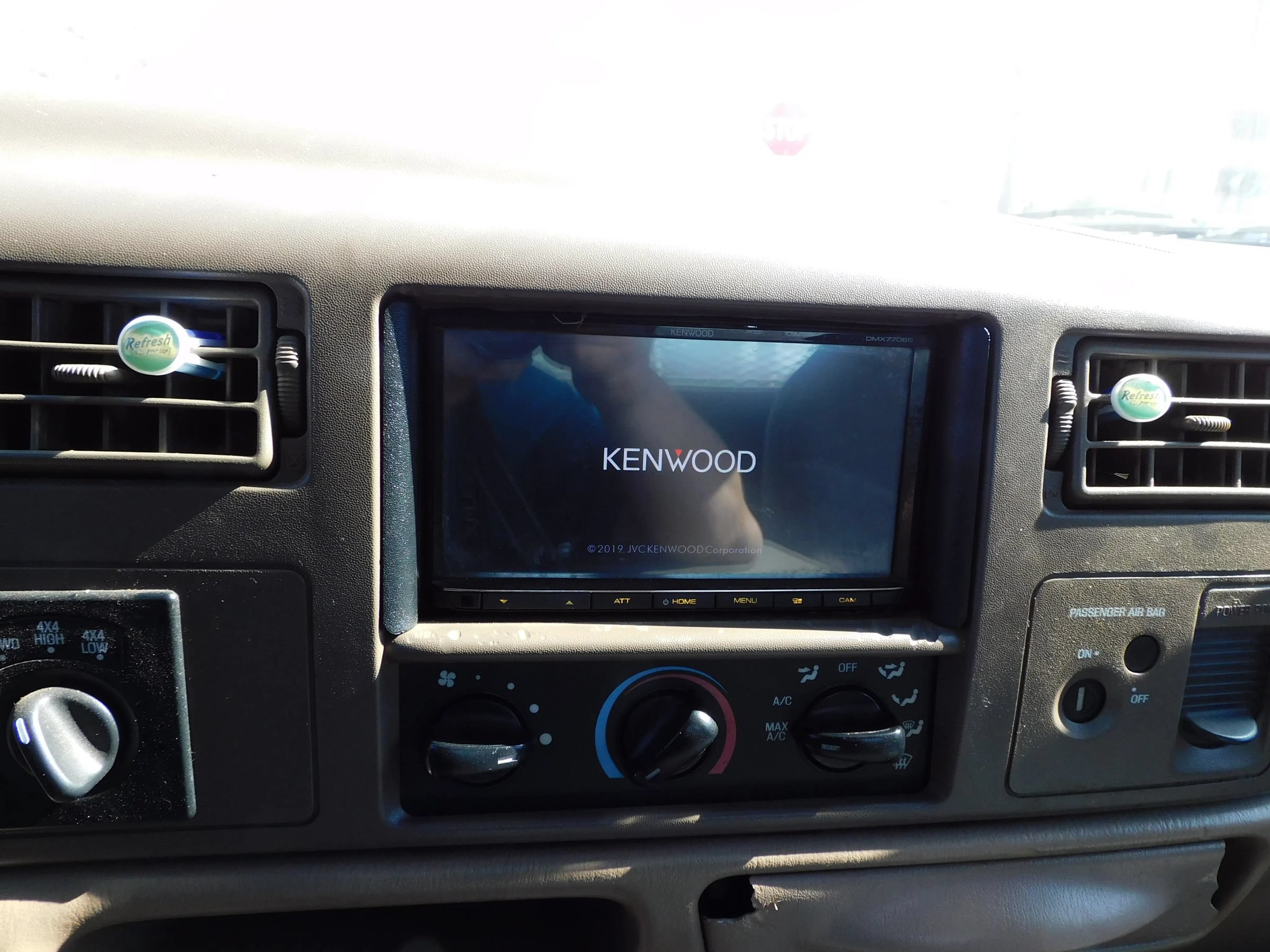 Used 1999 Ford F250 4x4 SuperCab Super Duty image 17