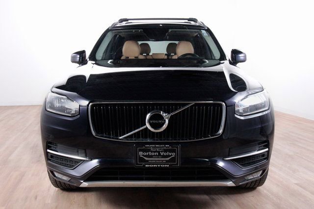 Used 2016 Volvo XC90 T6 Momentum image 2
