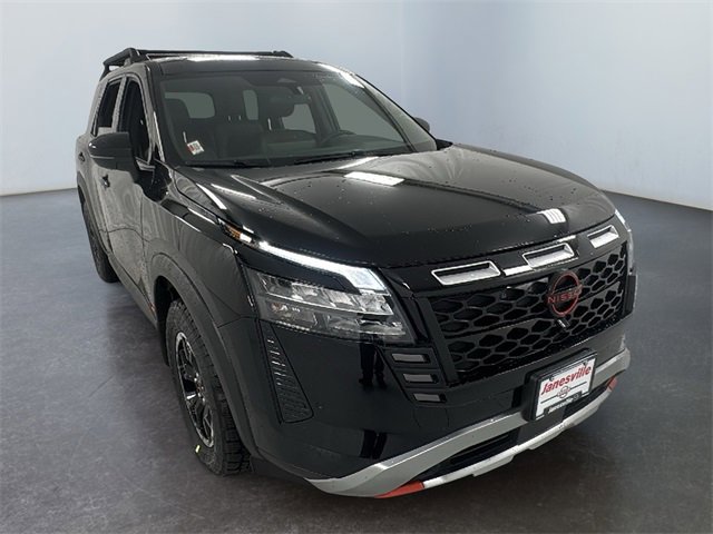 New 2026 Nissan Pathfinder SV