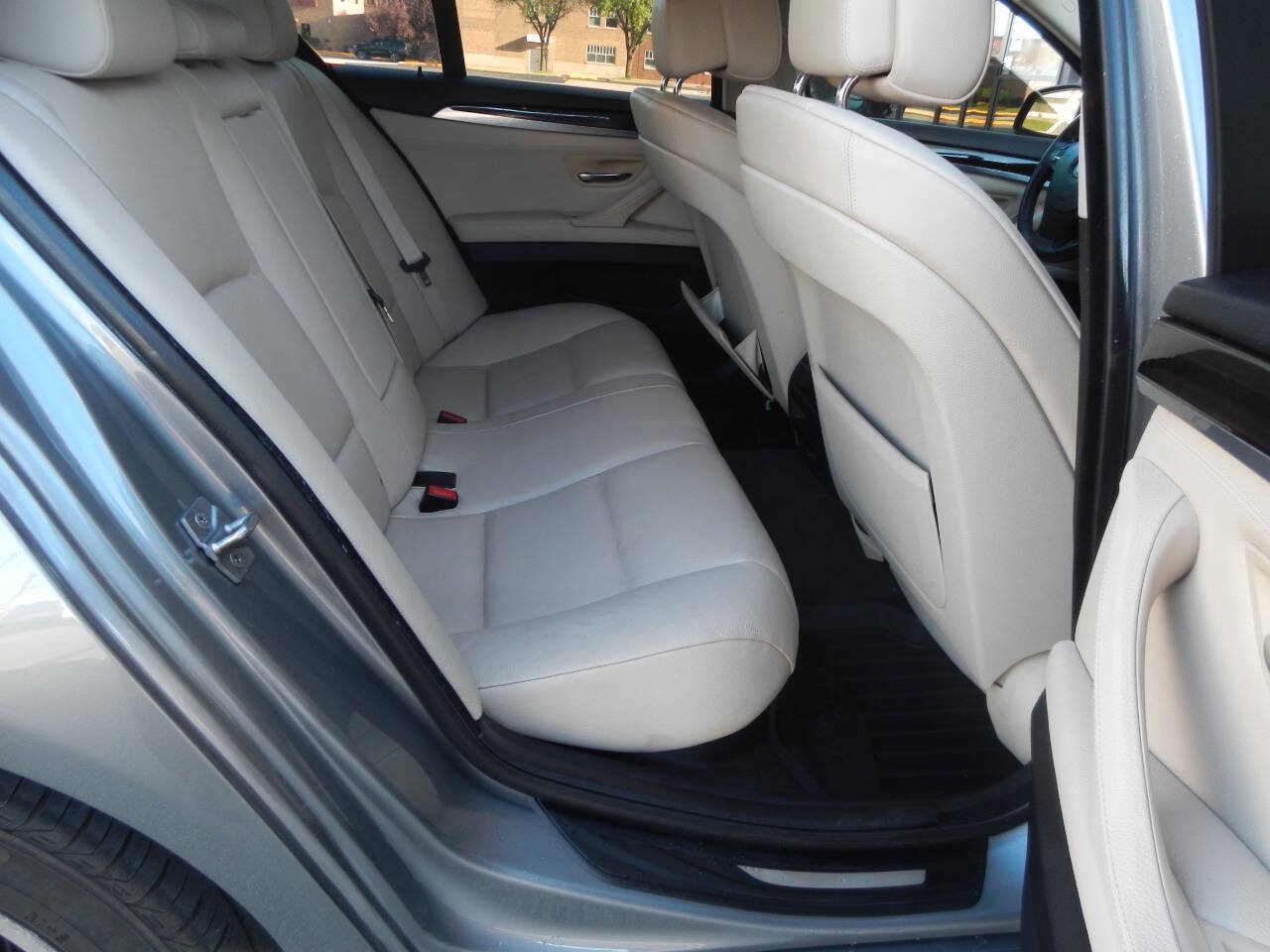 Used 2011 BMW 535i xDrive Sedan AWD/4WD image 34