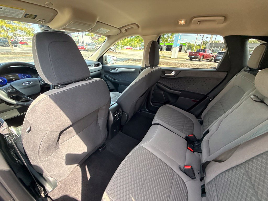 Used 2020 Ford Escape SE Sport FWD image 27