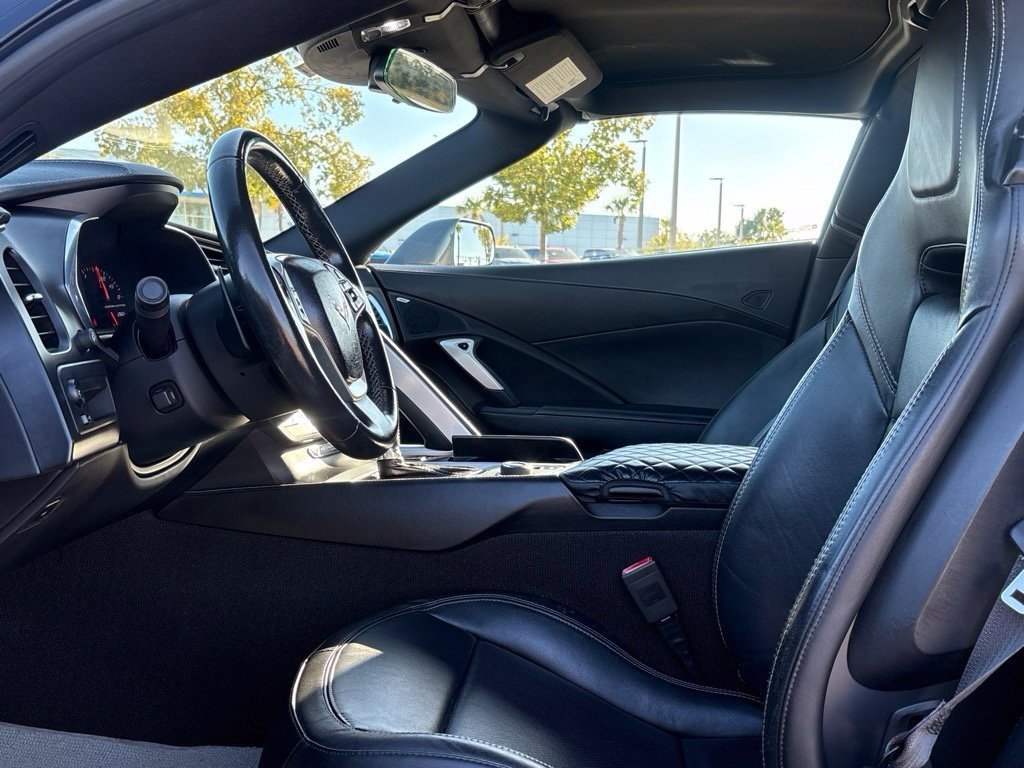 Used 2015 Chevrolet Corvette Stingray Coupe RWD image 25