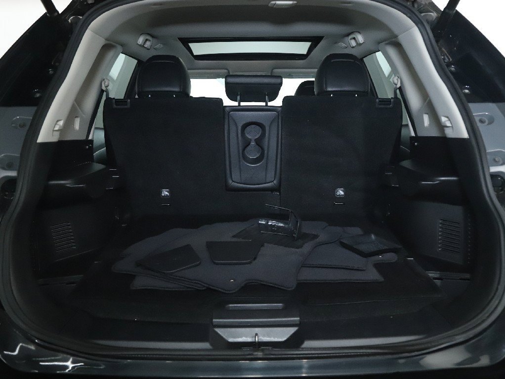 Used 2016 Nissan Rogue SL w/ SL Premium Package image 31