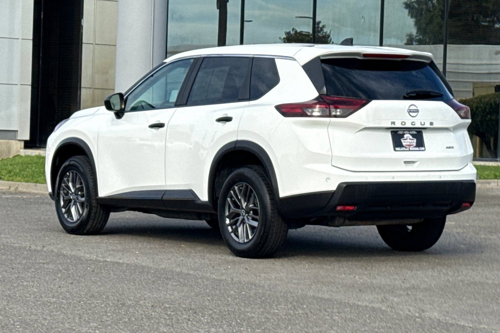 Certified 2024 Nissan Rogue S AWD/4WD image 8