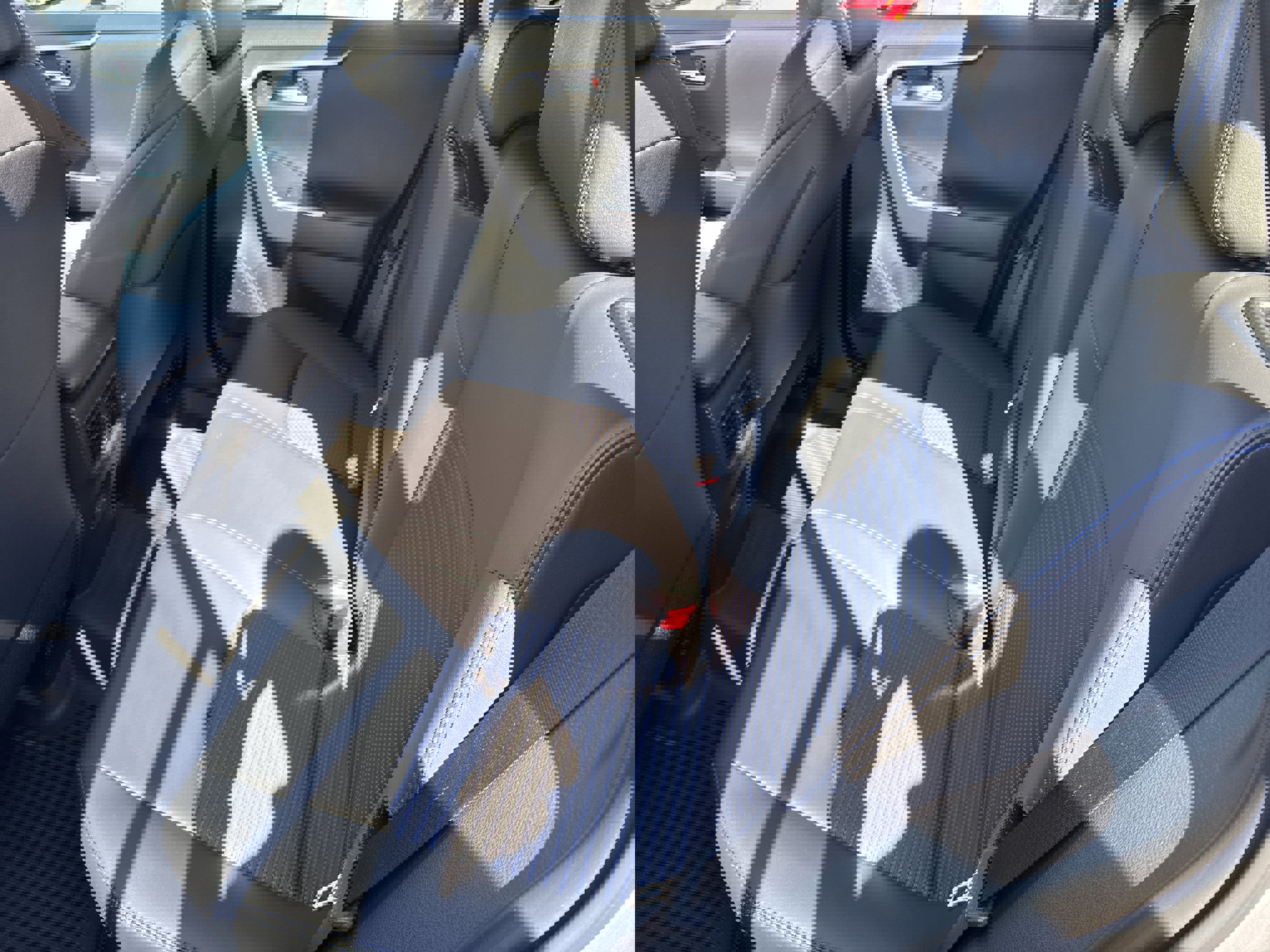 Used 2025 Toyota RAV4 XSE image 28