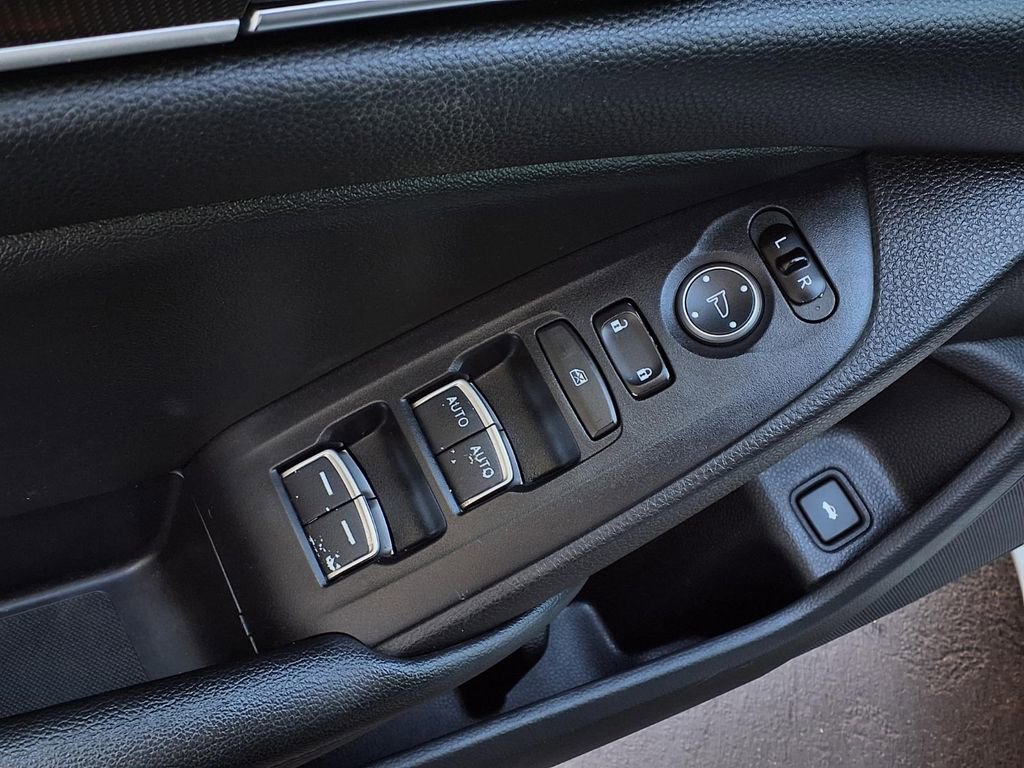 Used 2019 Honda Accord Sport image 15