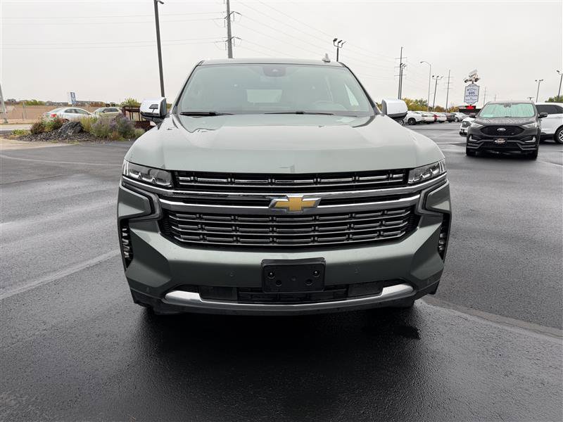 Used 2023 Chevrolet Suburban Premier image 3