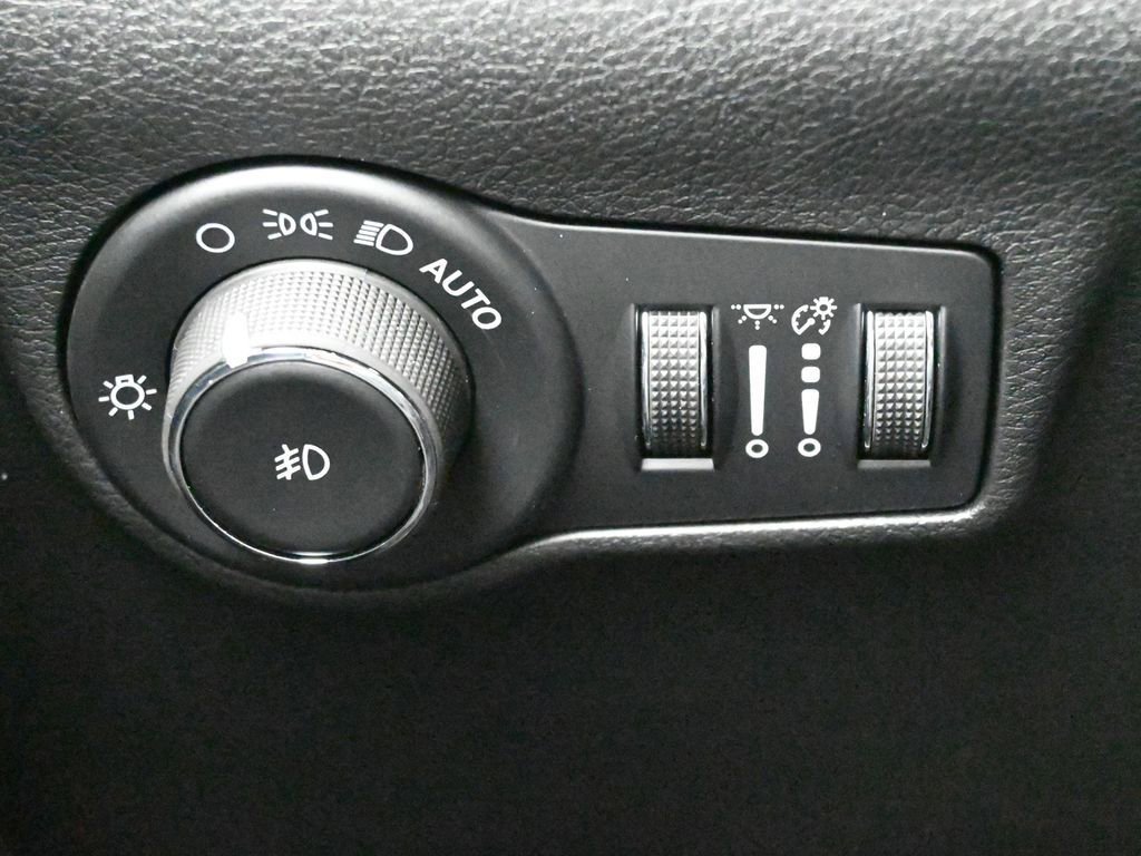 New 2026 Jeep Compass Latitude image 23