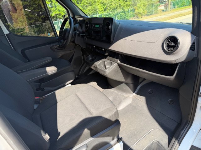 Used 2023 Mercedes-Benz Sprinter 2500 image 18