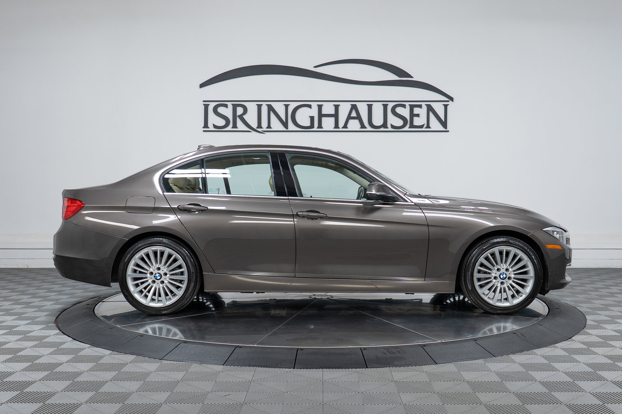 Used 2013 BMW 328i xDrive Sedan AWD/4WD image 8