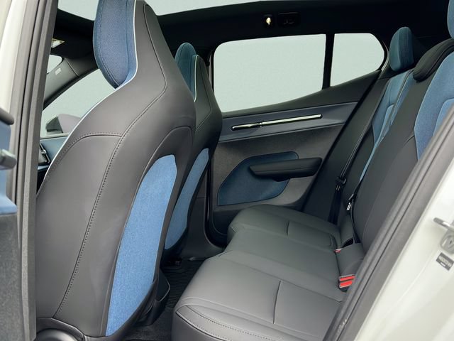 New 2026 Volvo EX30 Plus w/ Protection Package Premier AWD/4WD image 9
