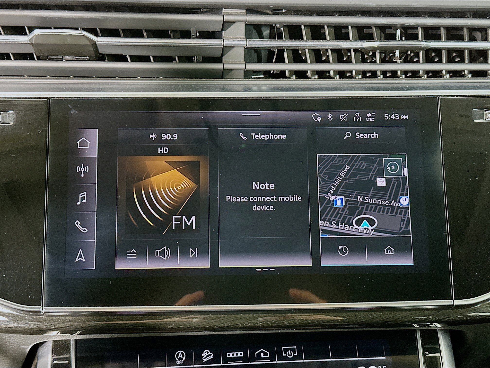 Used 2022 Audi Q7 3.0T Premium image 21