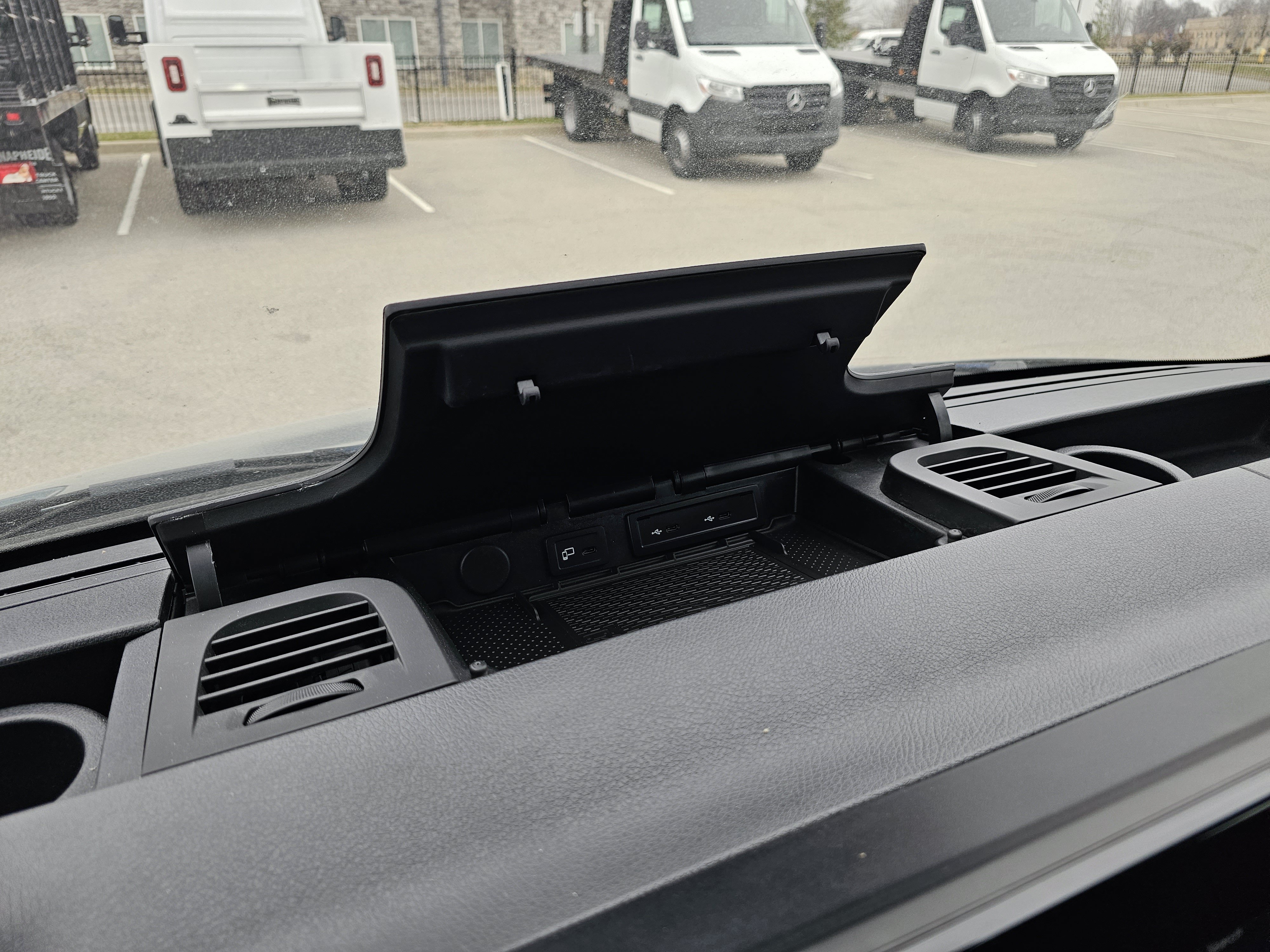 New 2024 Mercedes-Benz Sprinter 3500 image 32