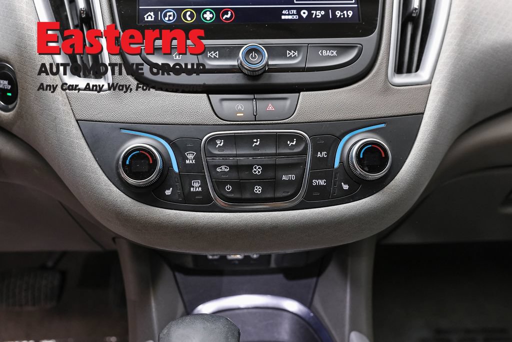 Used 2025 Chevrolet Malibu LT FWD image 22