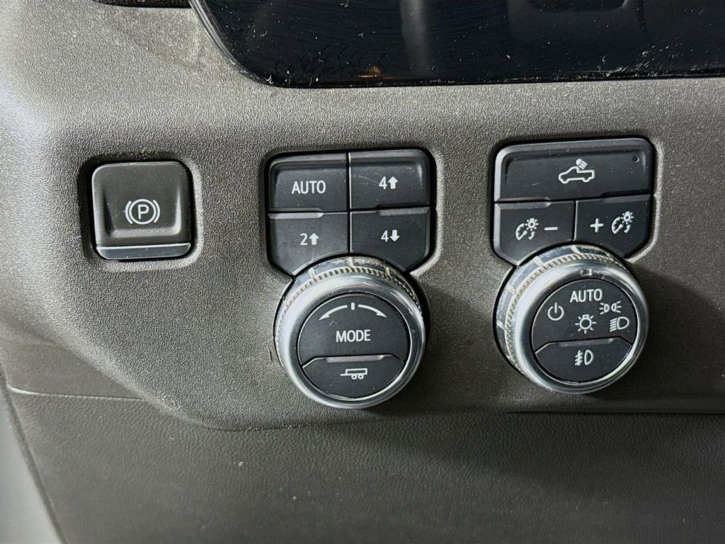 Used 2024 GMC Sierra 1500 Elevation image 10