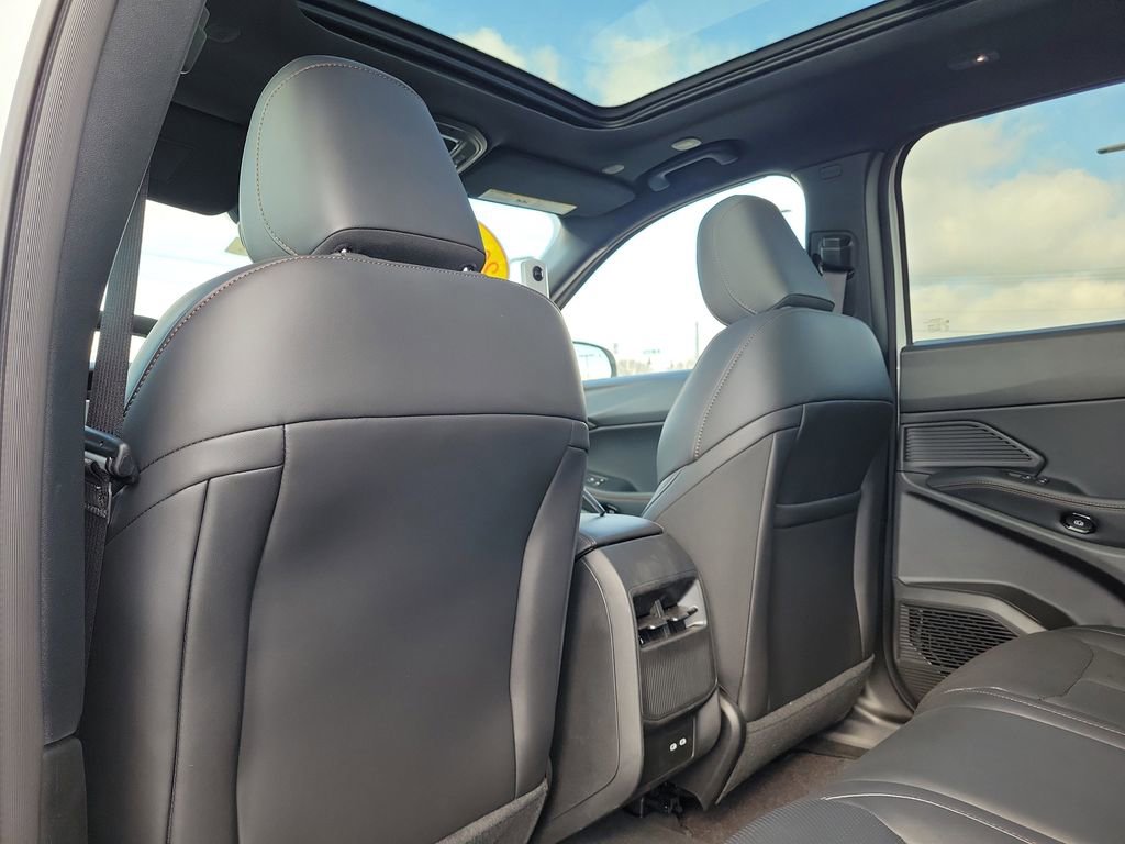 New 2026 Jeep Cherokee Laredo image 14