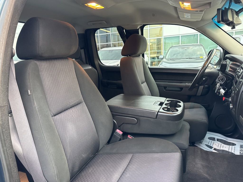 Used 2011 GMC Sierra 1500 SLE w/ Regional Value Package image 18