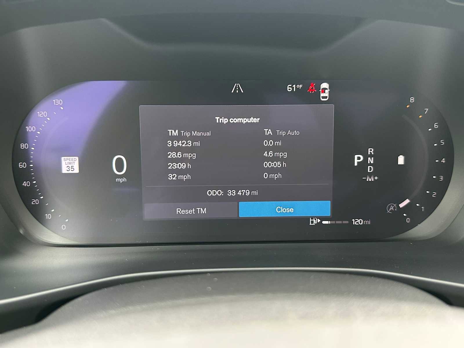 Certified 2023 Volvo XC40 B5 Plus w/ Protection Package Premier AWD/4WD image 26