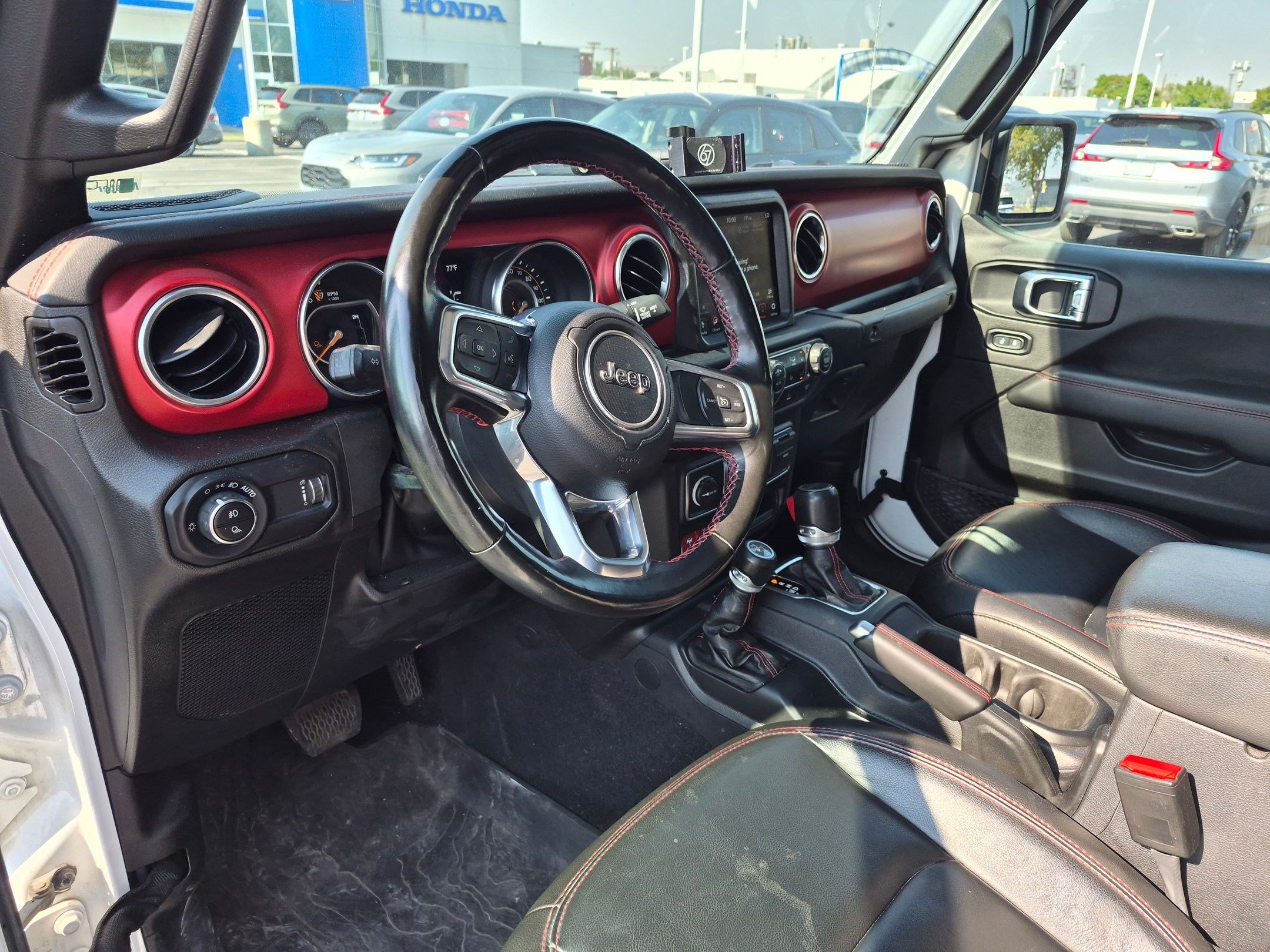 Used 2023 Jeep Gladiator Rubicon w/ Cold Weather Group AWD/4WD image 15