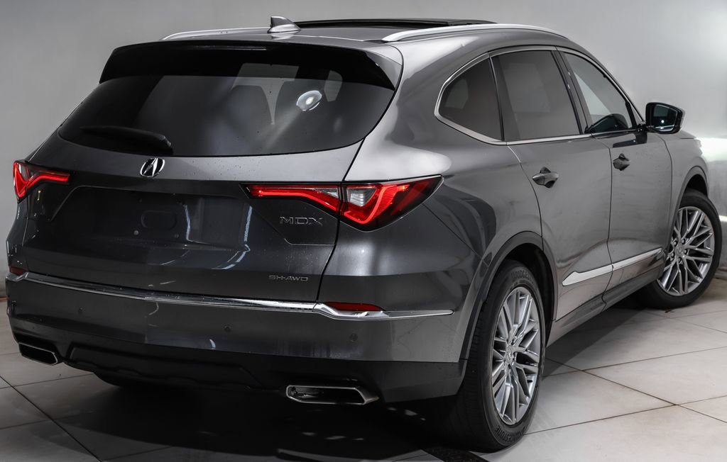 Used 2023 Acura MDX SH-AWD w/ Advance Package image 3