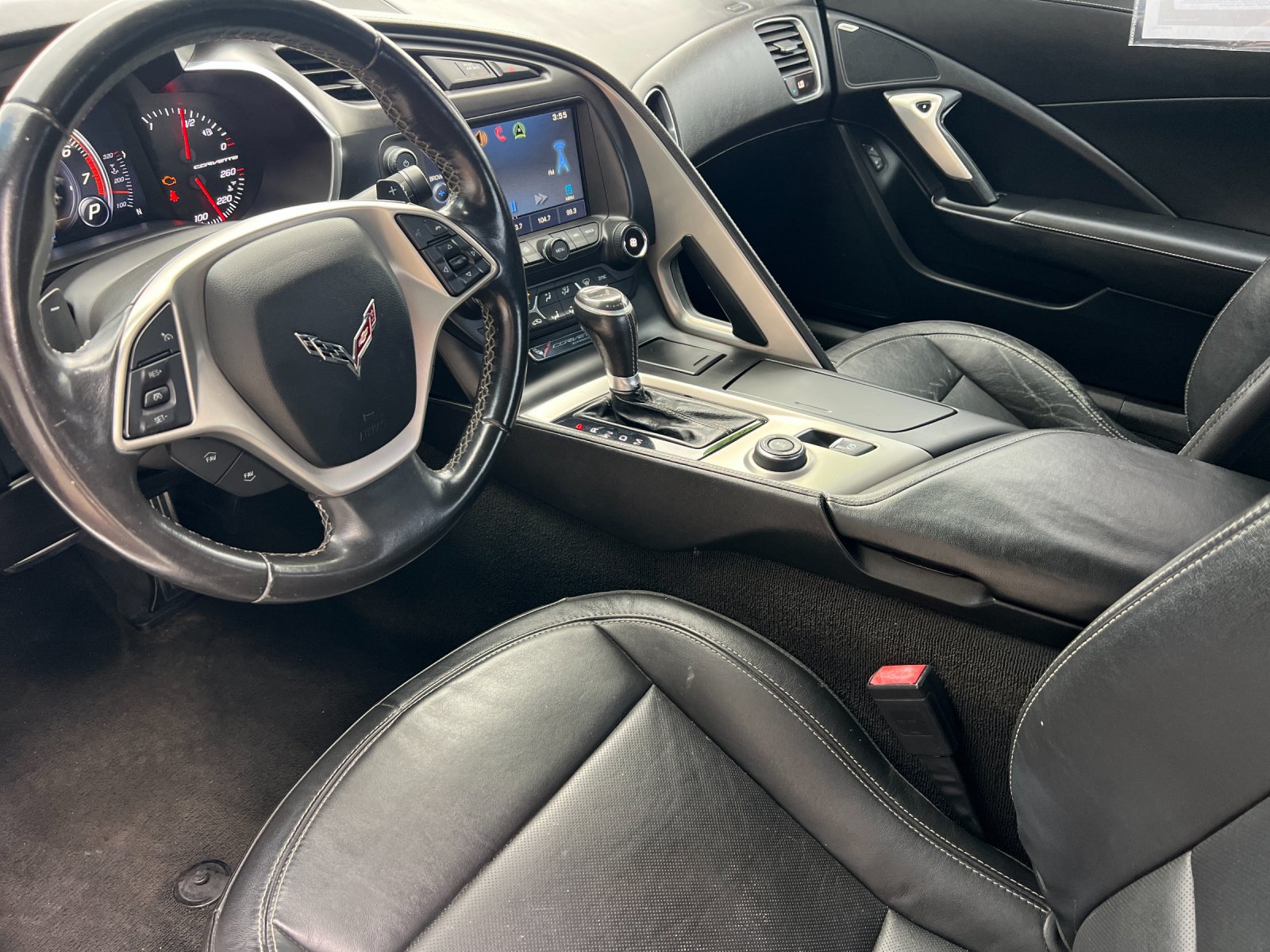 Used 2015 Chevrolet Corvette Stingray Coupe RWD image 9