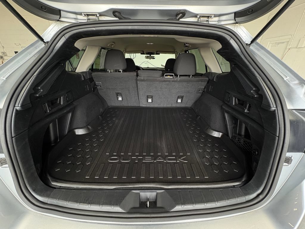 Used 2023 Subaru Outback Premium AWD/4WD image 25