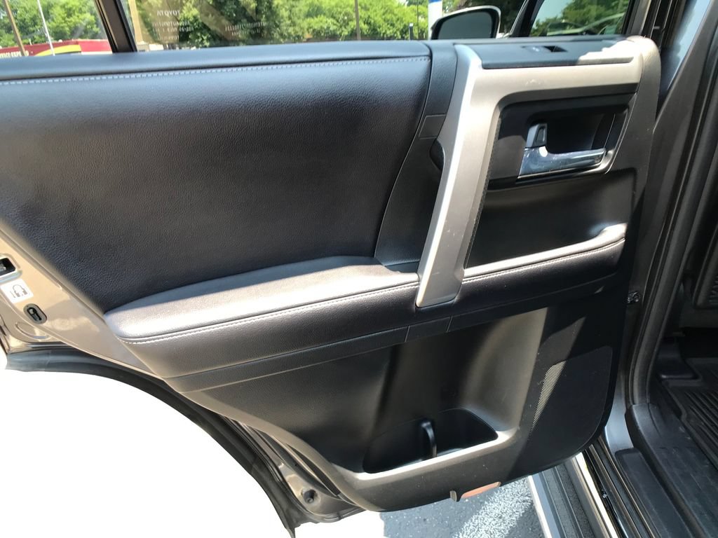 Used 2018 Toyota 4Runner Limited AWD/4WD image 29