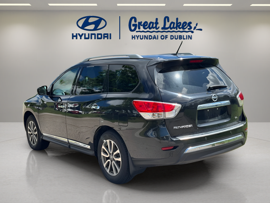 Used 2015 Nissan Pathfinder SL w/ Cargo Package FWD image 3