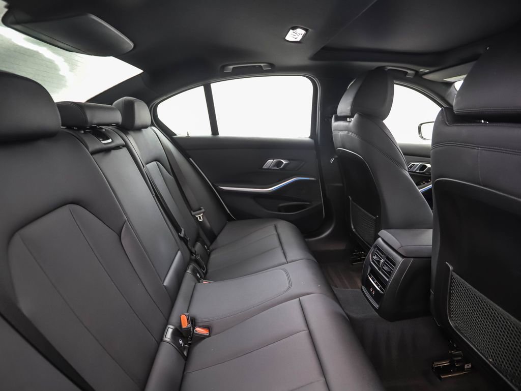 Used 2021 BMW 330e xDrive w/ Convenience Package image 26