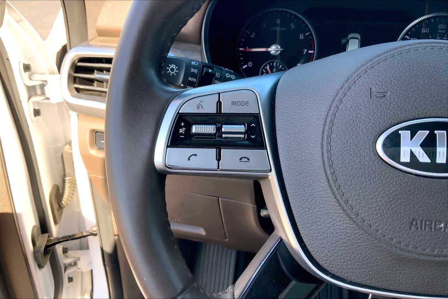 Used 2021 Kia Telluride SX w/ Towing Package FWD image 24