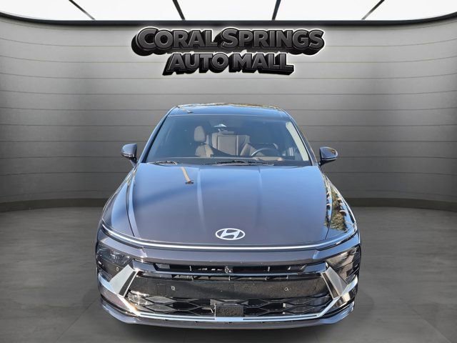 Used 2025 Hyundai Sonata Limited image 2